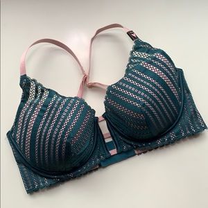 Victoria's Secret Luxe Lace Plunge Bra